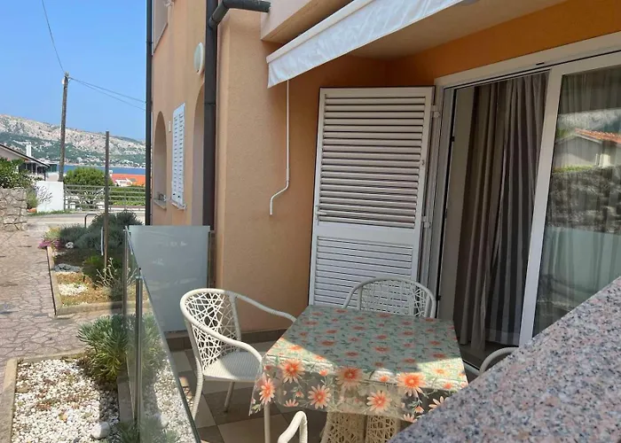 Ara-ninja Baska (Krk)