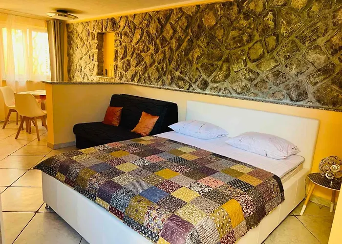 Ara-ninja * Baska (Krk)