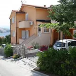 Ara-ninja Apartamento Baška